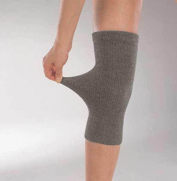 画像2: 【ネコポス】EM-X 備長炭 のびのびナチュラルサポーター ひざ用　ロングタイプ（２枚組） 伸縮性 伸びる  暖か  薄手　遠赤外線 特殊素材 消臭 男女兼用 ユニセックス　(日時指定不可・代引き不可）　 (2)